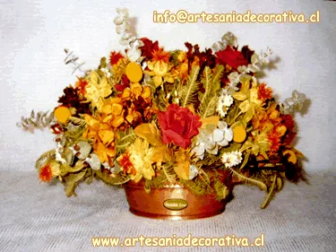 Composición de Artesanía Decorativa en Cobre y Latón - Artesanía Decorativa Matilde Lira